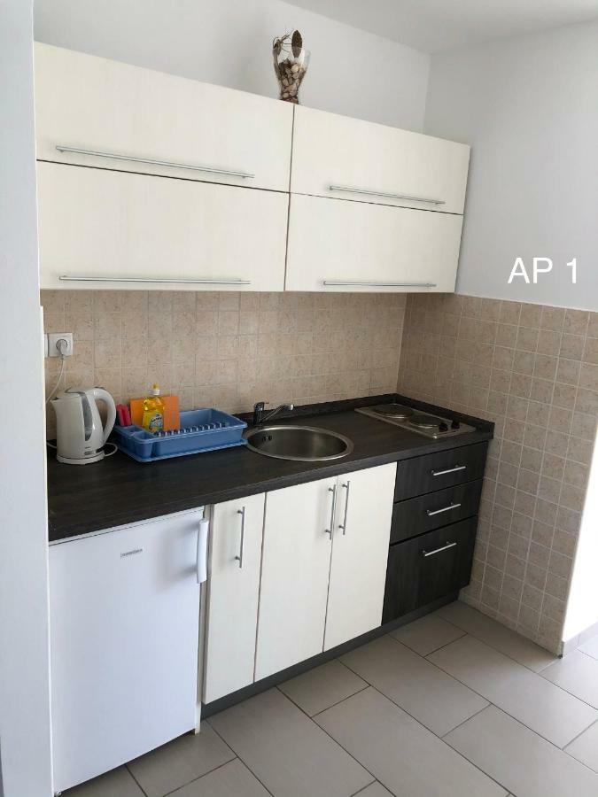 Apartments Zora Rogoznica  Eksteriør bilde